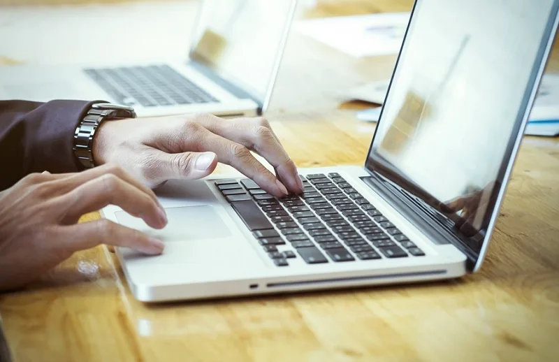 Kiểm soát dữ liệu cá nhân bắt đầu từ việc quản lý lịch sử duyệt web trên máy tính.